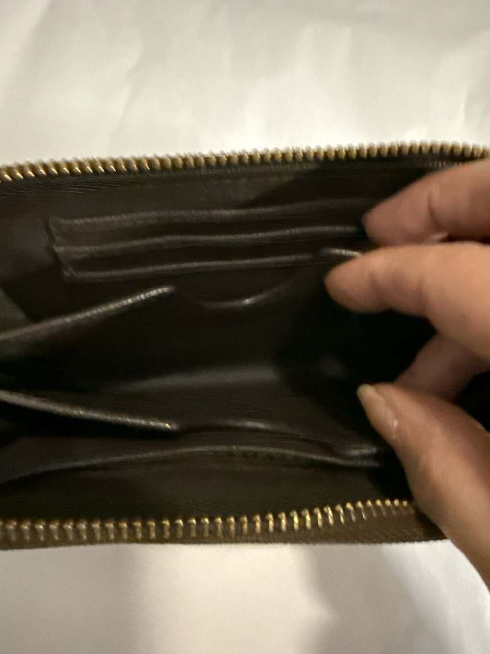 Michael Kors wallets for women - Picture 5 of 11
